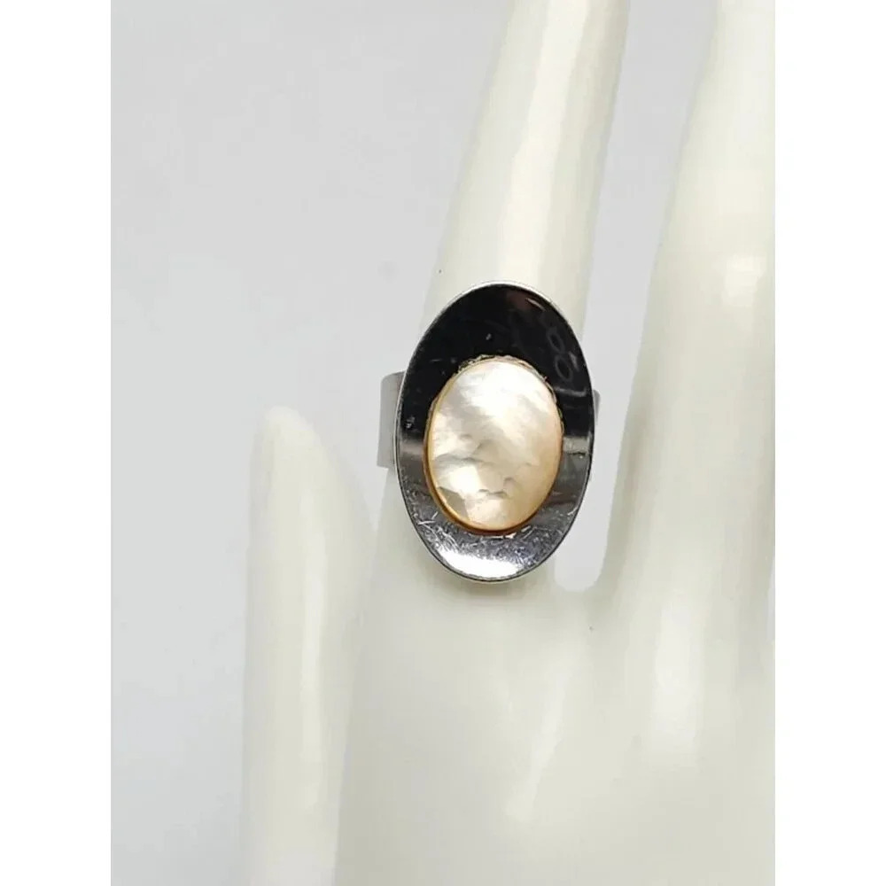 Mother of Pearl Silver Plated Statement Ring Adjustable Size 8 Vintage